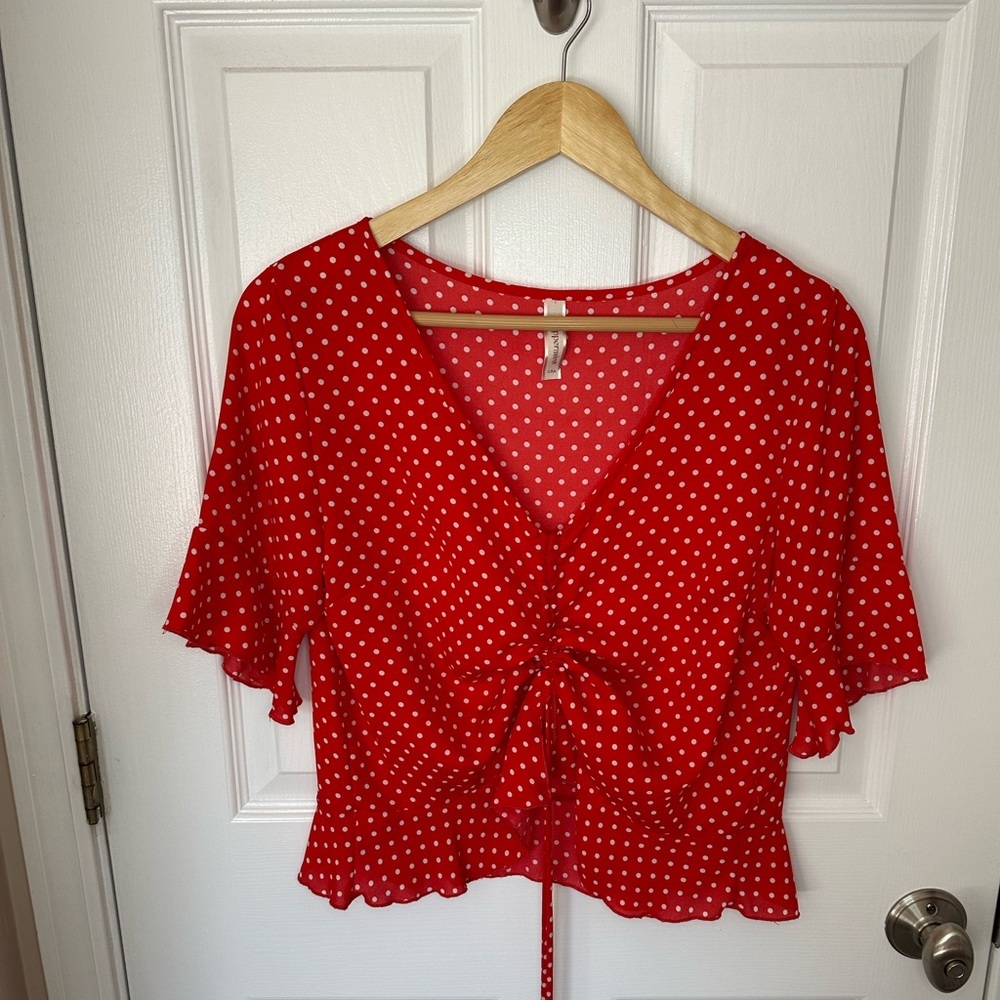 Red Polka Dot Womens Cinched Top Size Medium Bell Sleeve Ruffle Waist Feminine